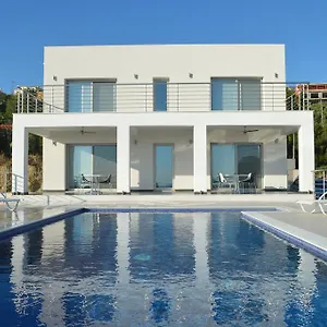 Villa Kefalonian Dream, Minia